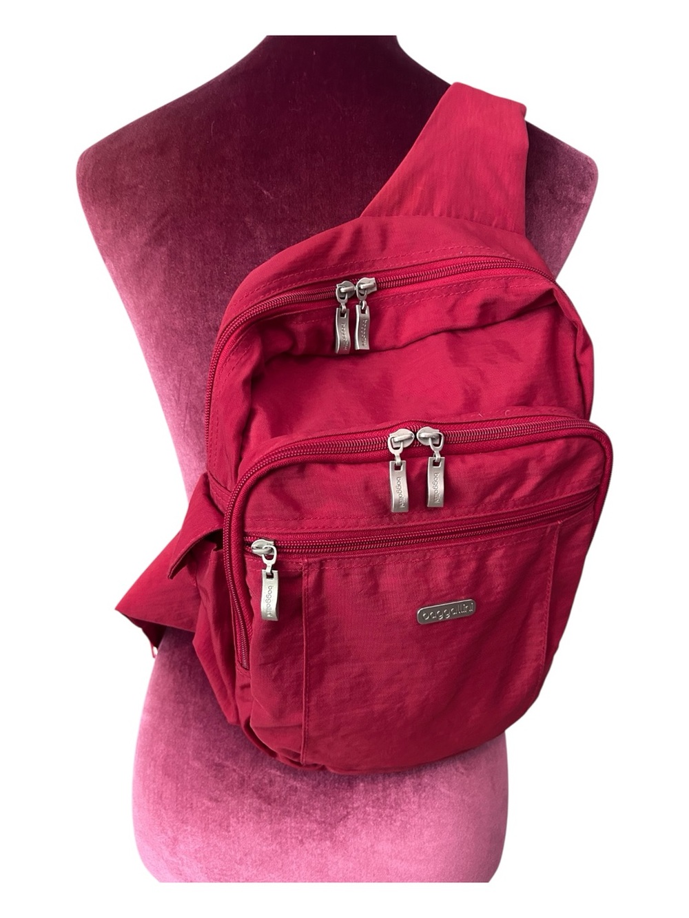Baggallini Red Nylon Sling Travel Backpack Pockets Pockets Pockets